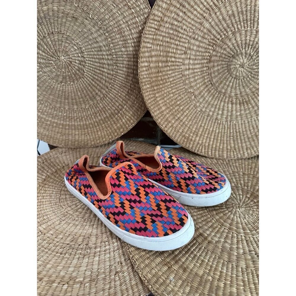 Bamboo women’s size 38 colorful slide on shoes